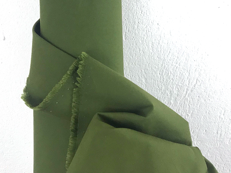 merchantandmills-dry-oilskin-grass-1000stoff-det