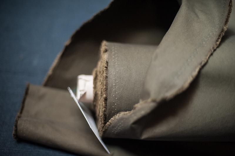 merchantandmills-dry-oilskin-khaki-khaki-1000stoff-d