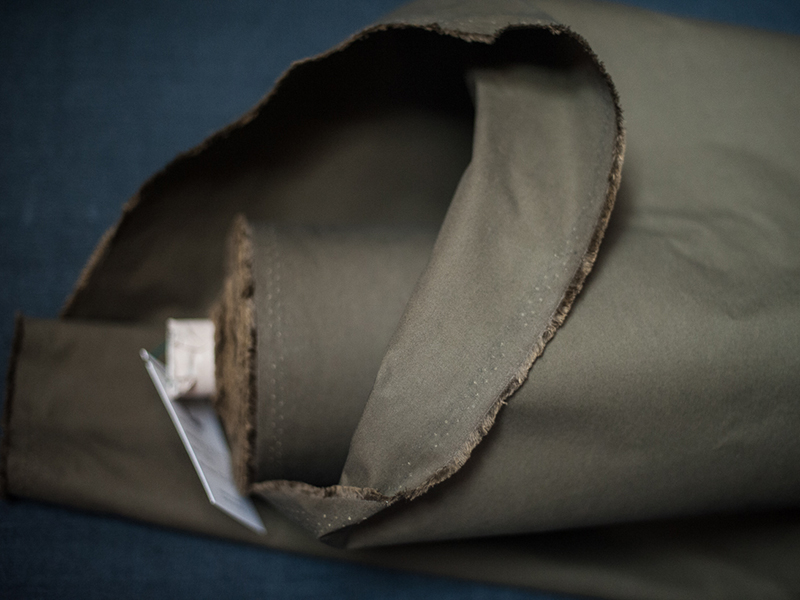 merchantandmills-dry-oilskin-khaki-khaki-1000stoff-dr