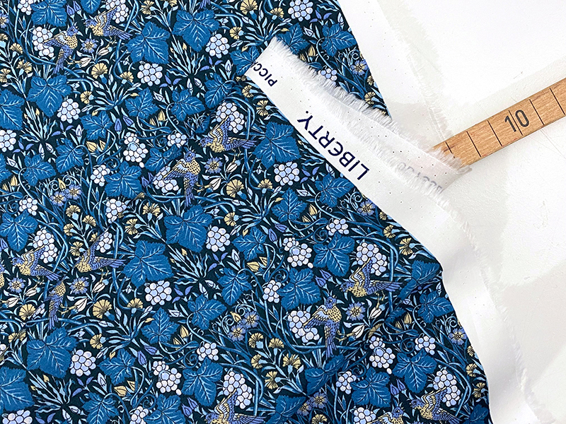 Liberty-london-piccadilly-poplin-vine-thief-1000stoff-d