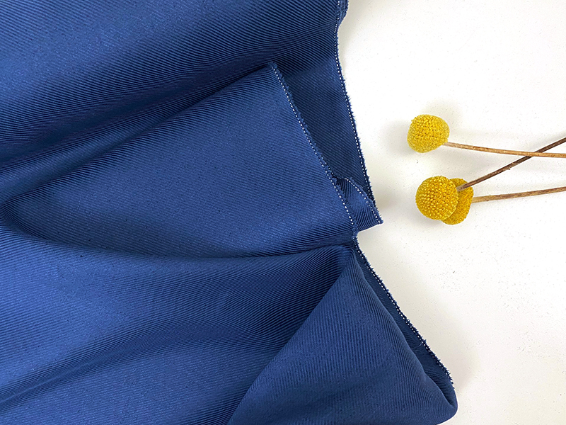 designerleftover-leinen-twill-blau-1000stoff